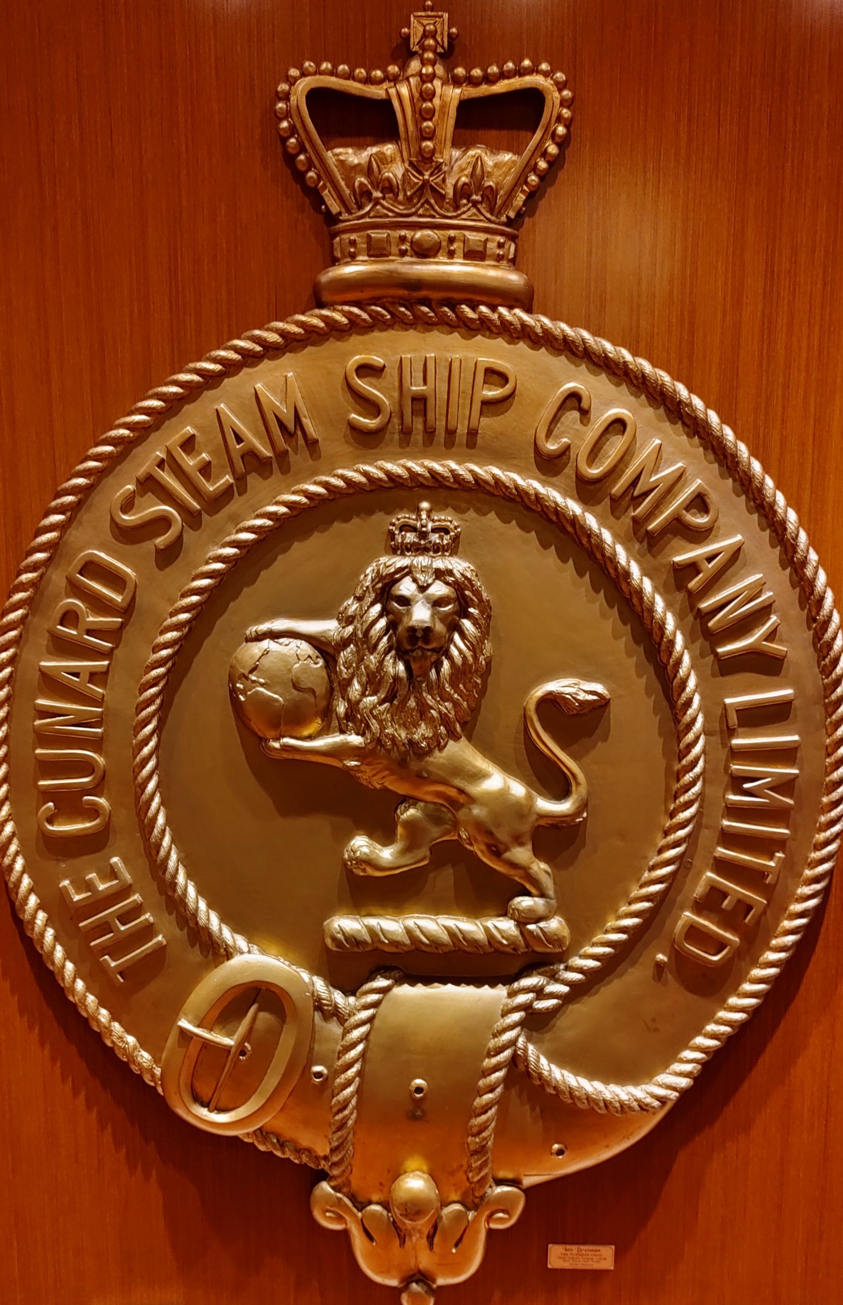 Cunard Crest