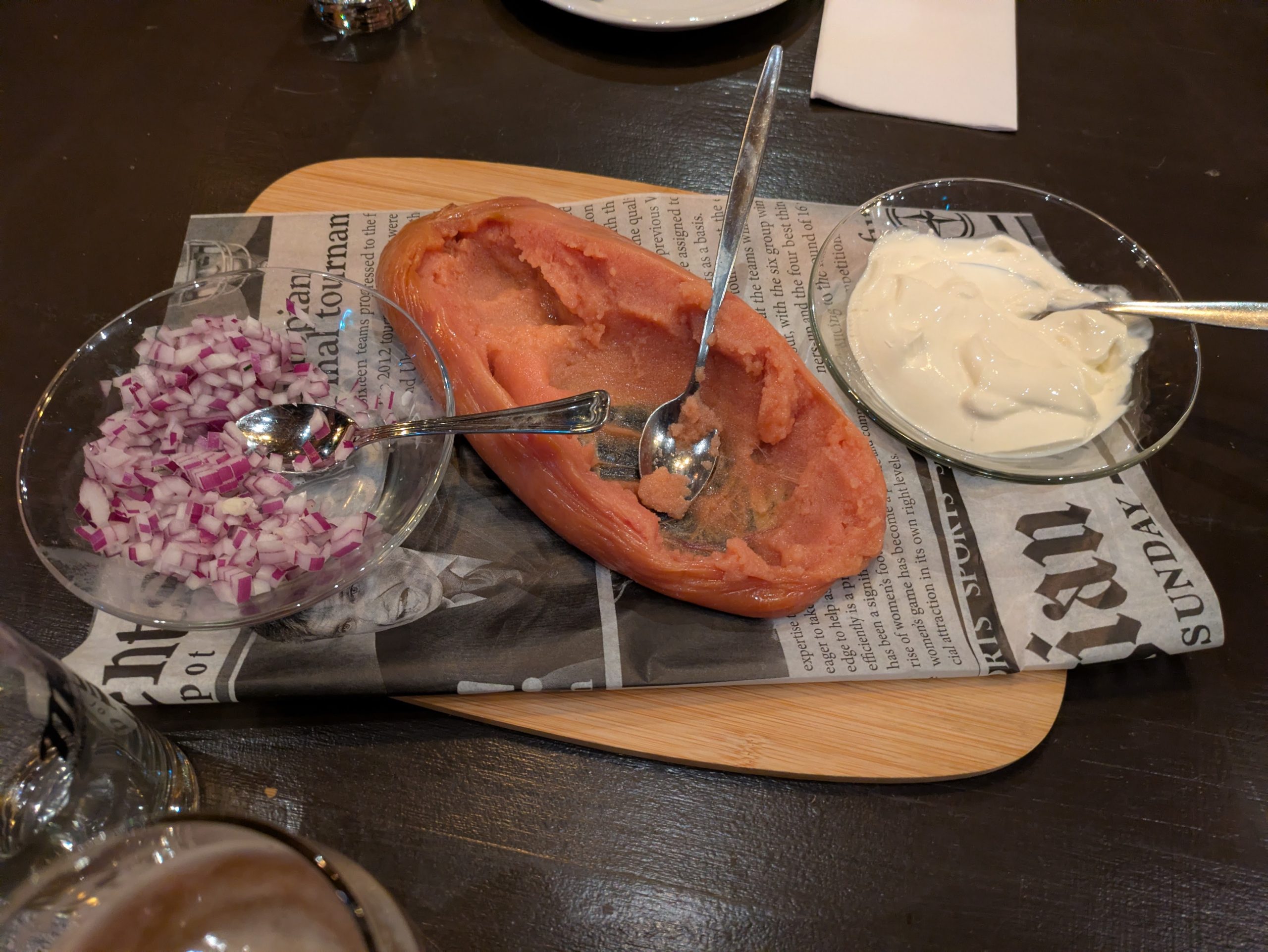 Smoked cod roe with chopped onion and sour cream